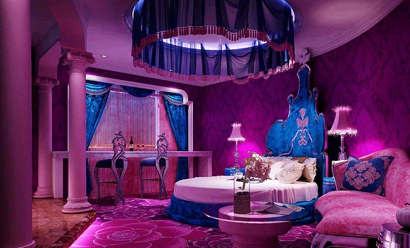 蓝紫色的宫廷风情侣酒店设计 不失高贵与浪漫